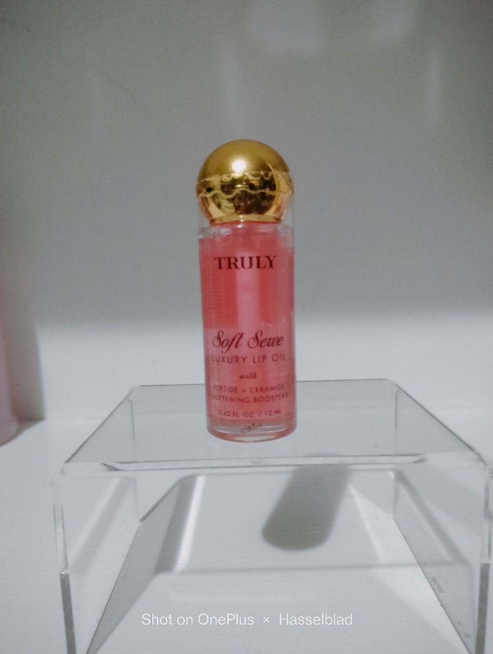 TRULY Soft Serve Luxury Lip Oil - Coral Pink with Gold Cap